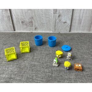The Grossery Gang Yellow Crates Blue Trash Cans & 5 Figures Mixed Toy Lot